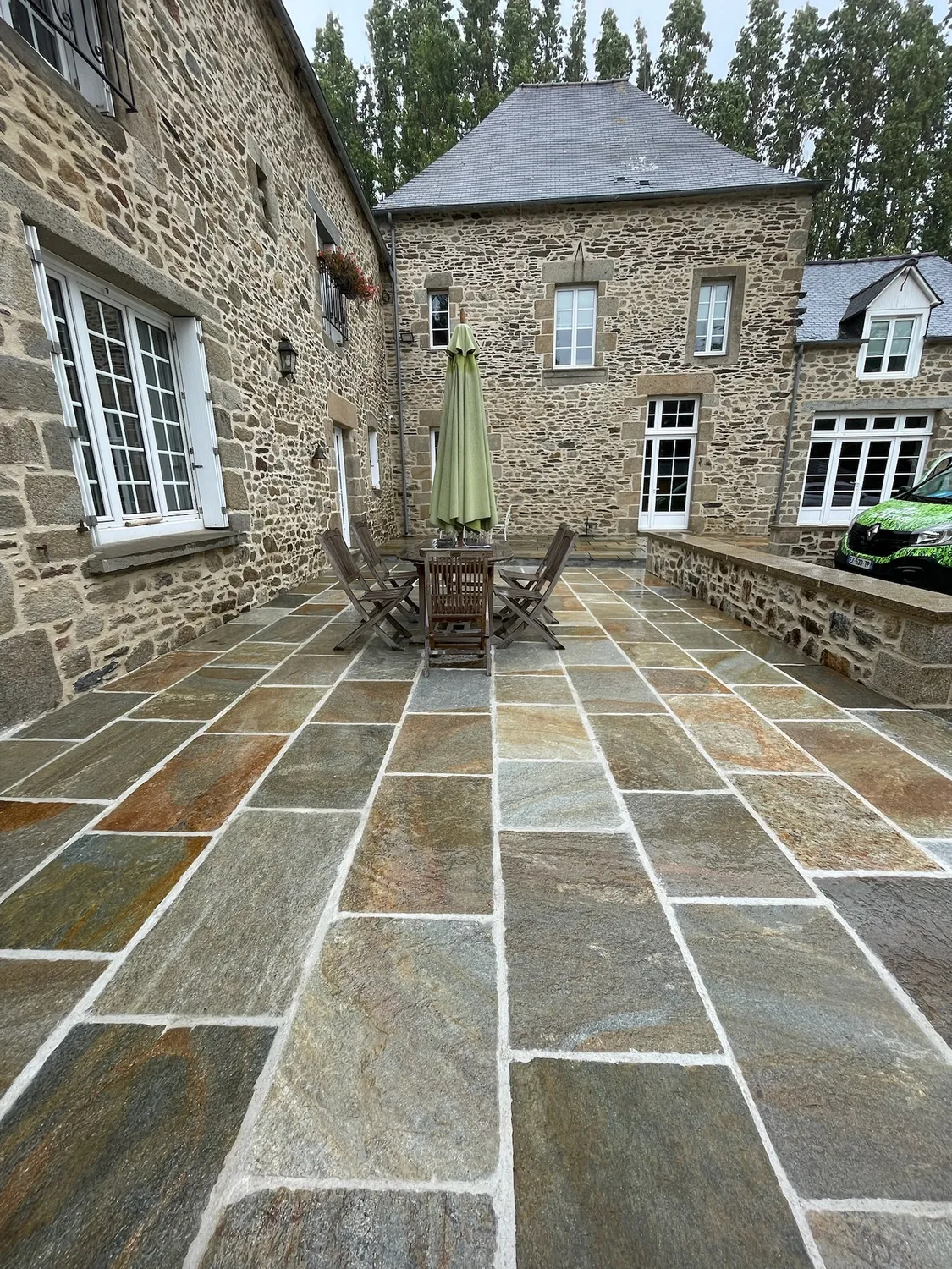 installation de piscine saint briac sur mer