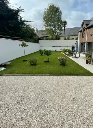 installation de piscine Saint-Coulomb-2
