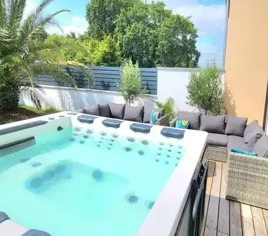 installation de piscine Saint-Coulomb-3